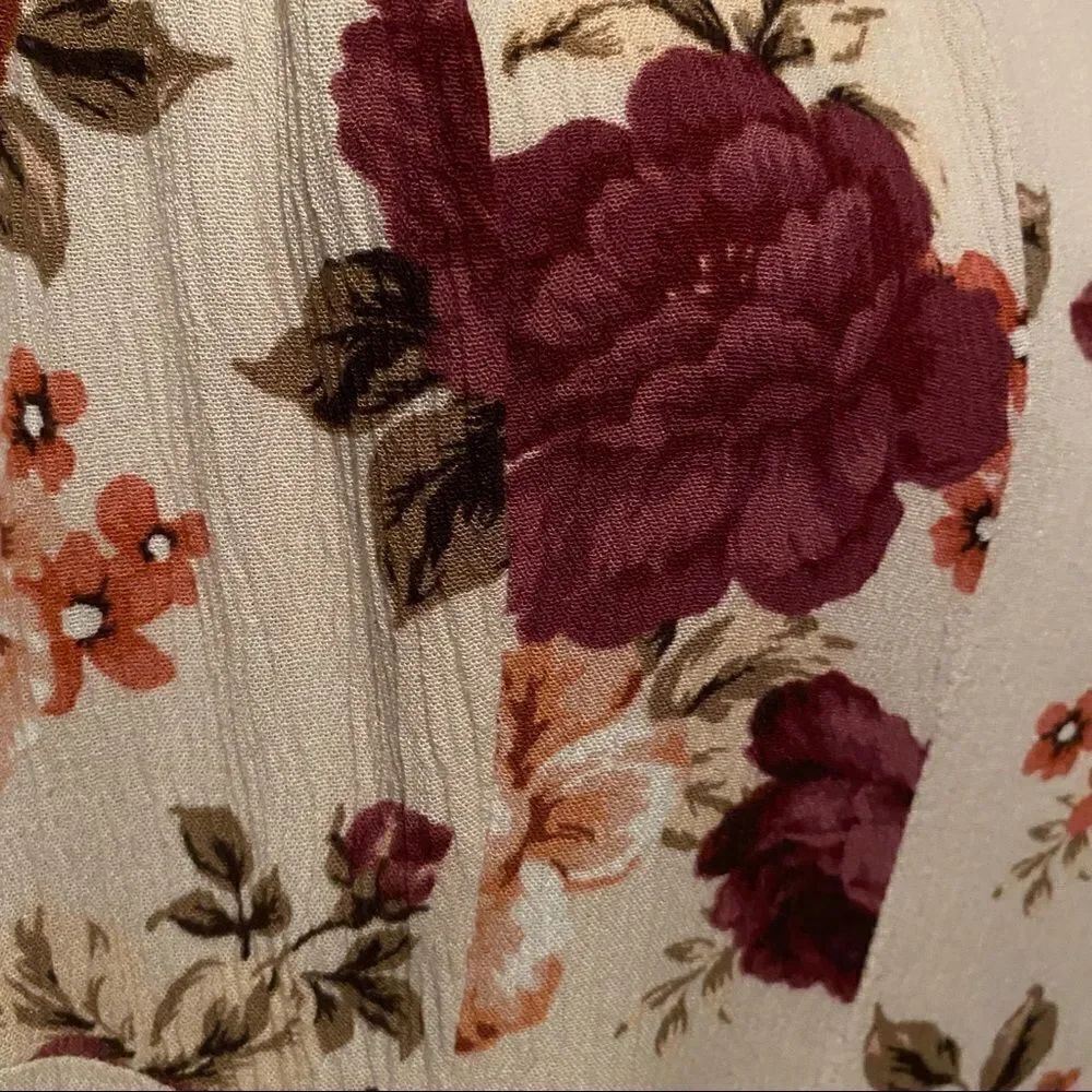Torrid Floral Top  - Picture 7 of 14